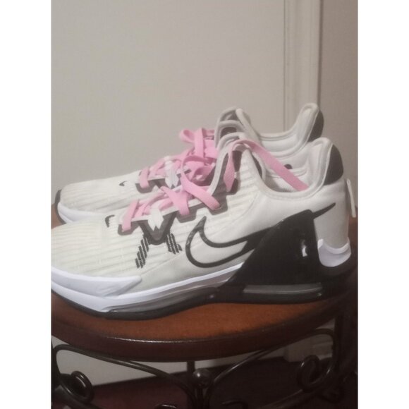 Men's Nike LeBron Witness 6 TB White Black Size 7.5 DO9843-100 2022 - Picture 9 of 16